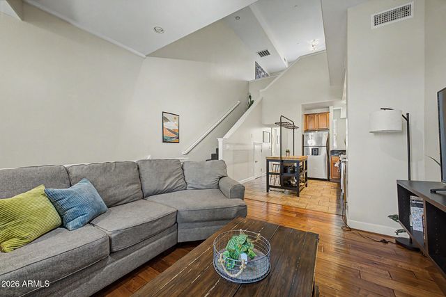 570 W 6TH Street, Tempe, AZ 85281