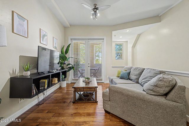 570 W 6TH Street, Tempe, AZ 85281