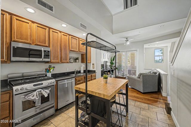 570 W 6TH Street, Tempe, AZ 85281
