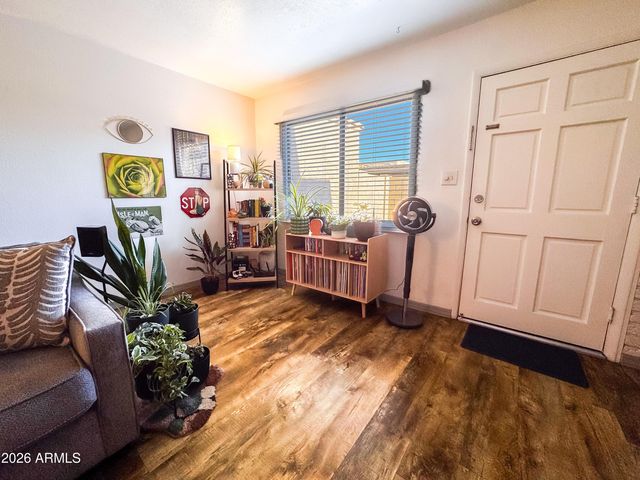 948 S Alma School Road 49, Mesa, AZ 85210