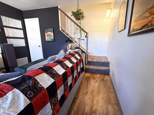 948 S Alma School Road 49, Mesa, AZ 85210