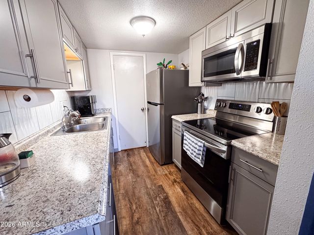 948 S Alma School Road 49, Mesa, AZ 85210