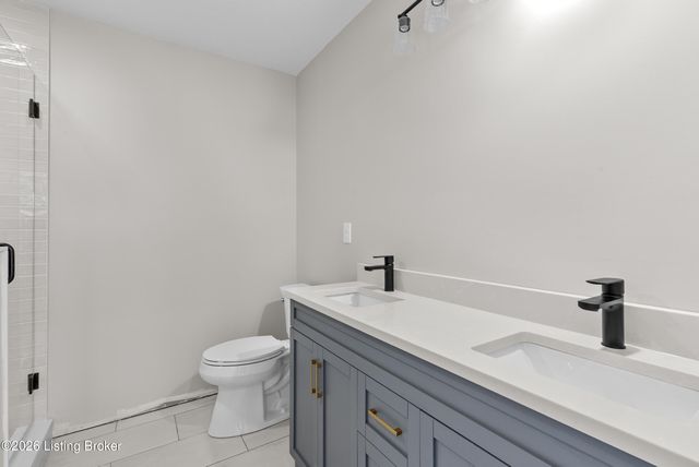8 Wilma Ave, Radcliff, KY 40160