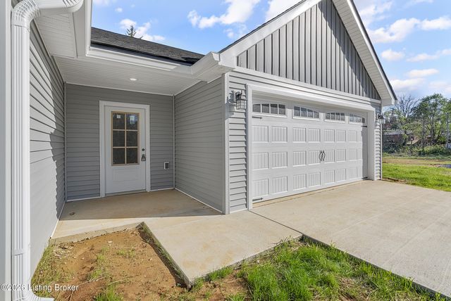 8 Wilma Ave, Radcliff, KY 40160