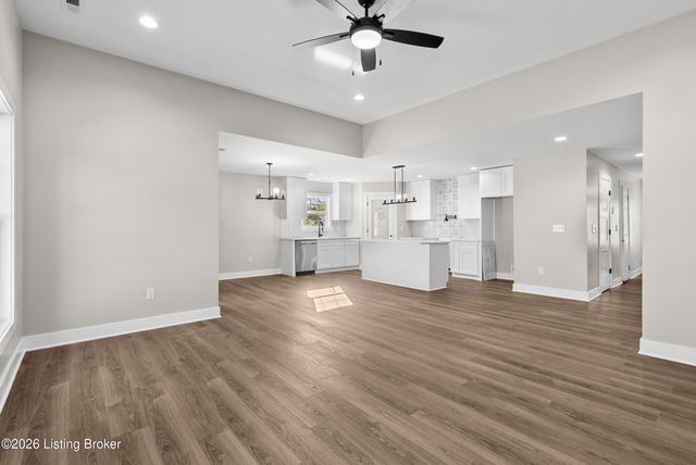 8 Wilma Ave, Radcliff, KY 40160