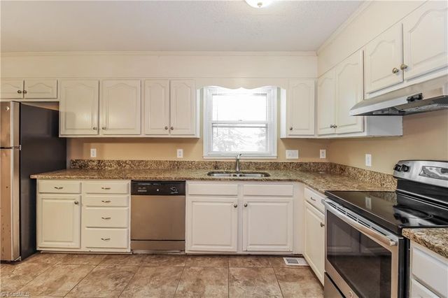 3012 Manchester Drive, Jamestown, NC 27282