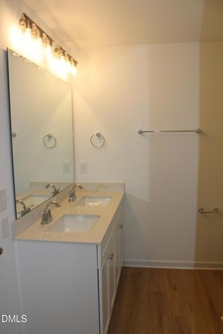 6820 Steeplegate Drive 16 Sg, Burlington, NC 27215