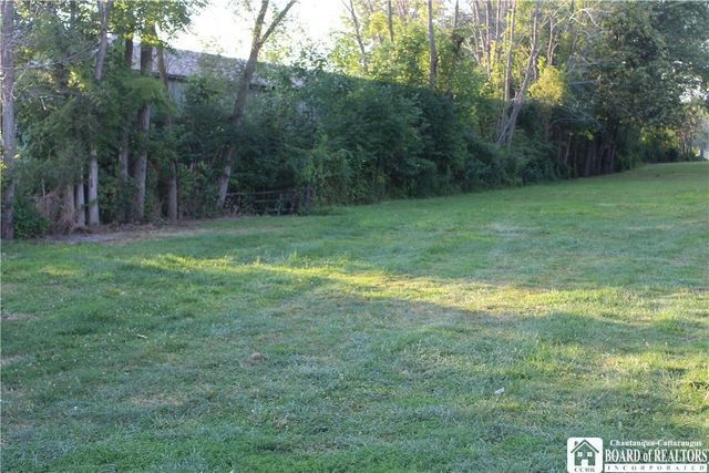 216-218 Lake Shore Drive West, Dunkirk, NY 14048