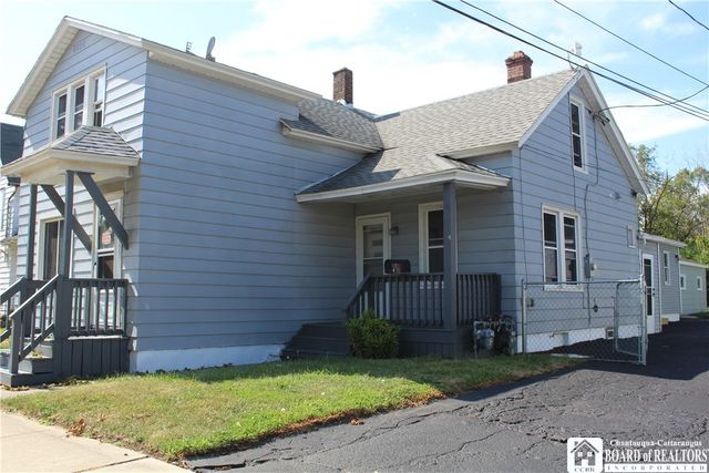 216-218 Lake Shore Drive West, Dunkirk, NY 14048