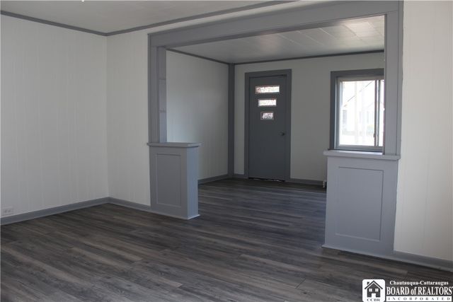 216-218 Lake Shore Drive West, Dunkirk, NY 14048