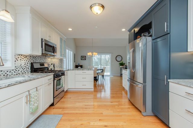 11 Bent Grass Circle, Kingston, NH 03848