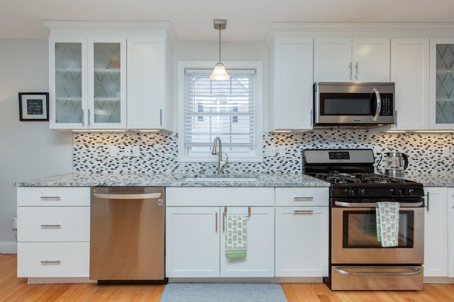 11 Bent Grass Circle, Kingston, NH 03848