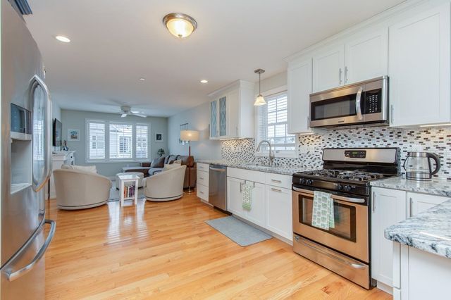 11 Bent Grass Circle, Kingston, NH 03848