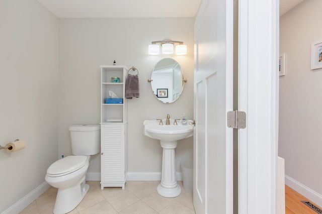 11 Bent Grass Circle, Kingston, NH 03848