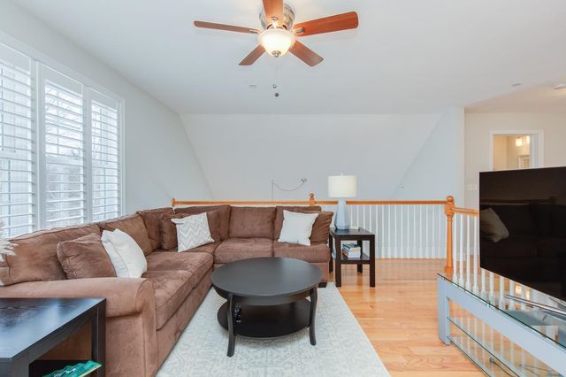 11 Bent Grass Circle, Kingston, NH 03848