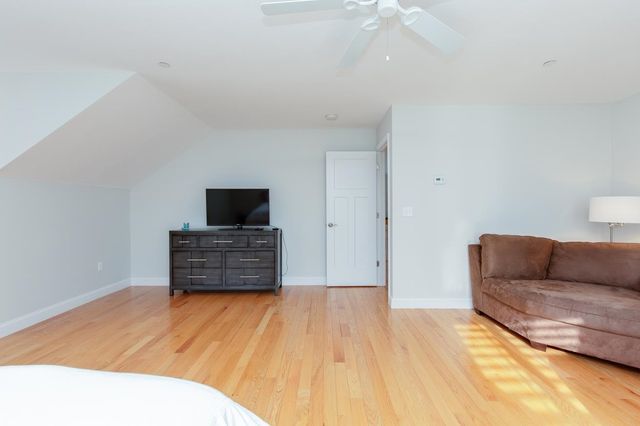 11 Bent Grass Circle, Kingston, NH 03848