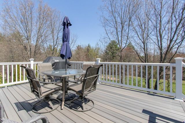 11 Bent Grass Circle, Kingston, NH 03848