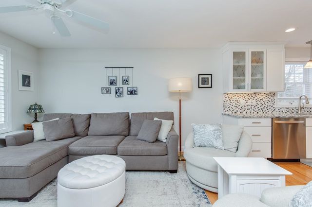 11 Bent Grass Circle, Kingston, NH 03848