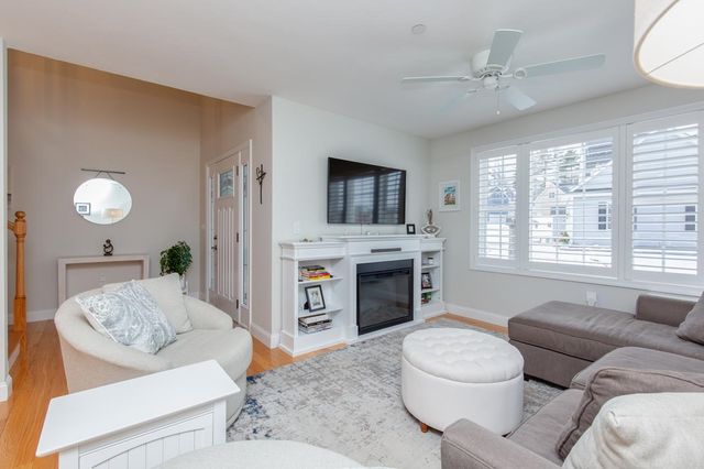 11 Bent Grass Circle, Kingston, NH 03848