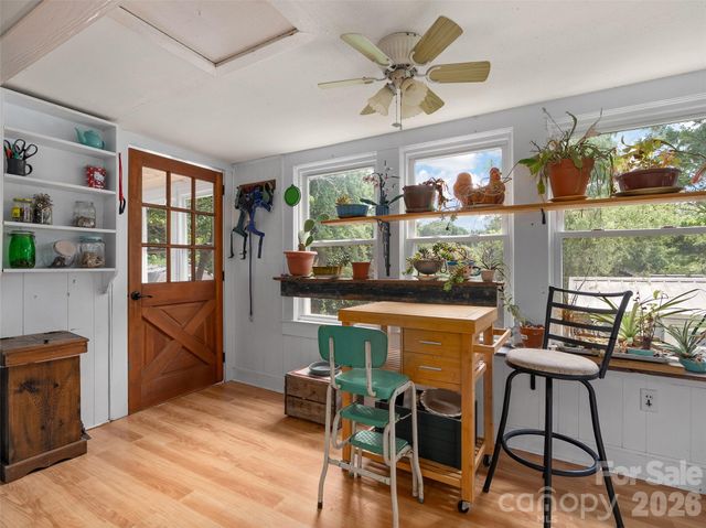 15 Craig Circle, Asheville, NC 28805
