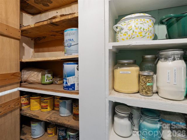 15 Craig Circle, Asheville, NC 28805