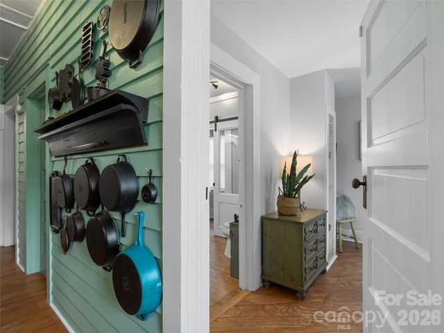 15 Craig Circle, Asheville, NC 28805