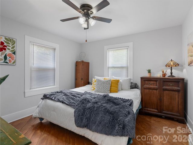 15 Craig Circle, Asheville, NC 28805