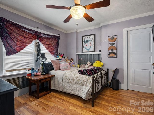 15 Craig Circle, Asheville, NC 28805