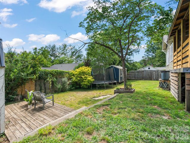 15 Craig Circle, Asheville, NC 28805