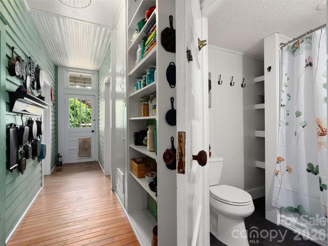 15 Craig Circle, Asheville, NC 28805