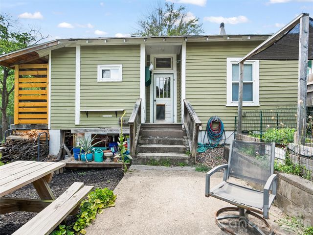 15 Craig Circle, Asheville, NC 28805