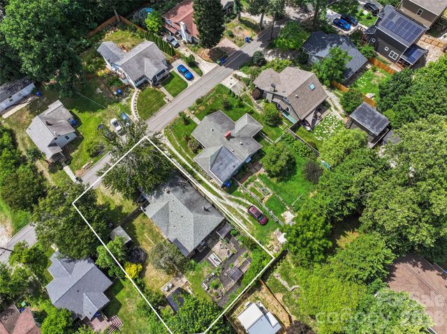 15 Craig Circle, Asheville, NC 28805