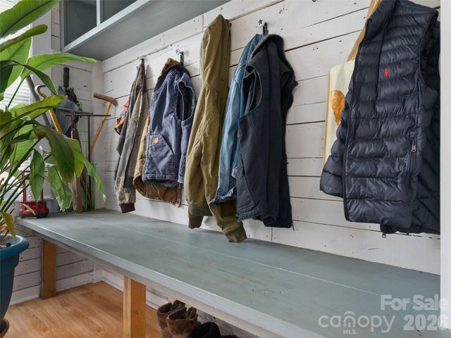 15 Craig Circle, Asheville, NC 28805