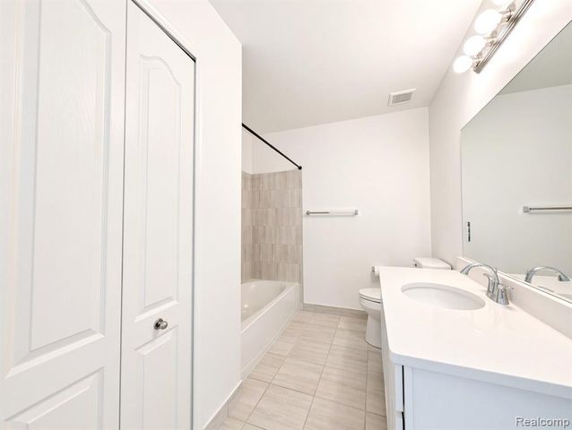 874 Henning Street, Dundee, MI 48131