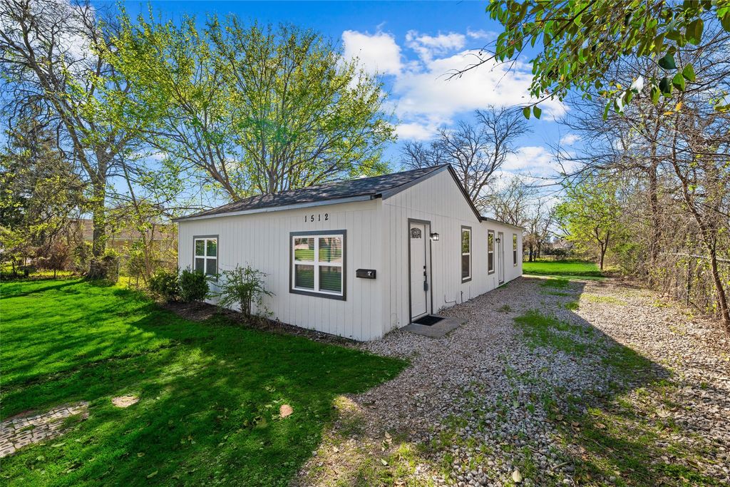 1512 NE 34th Street, Fort Worth, TX 76106