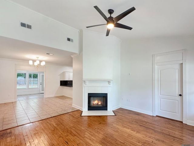 28674 Norwood Dr, Livingston, LA 70754