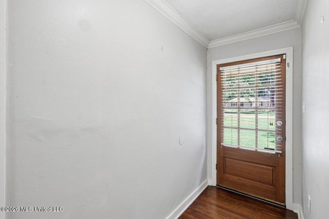 1649 E Northside Drive, Jackson, MS 39211