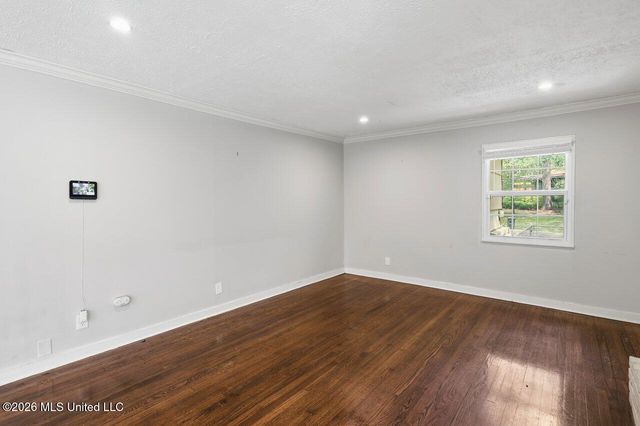 1649 E Northside Drive, Jackson, MS 39211
