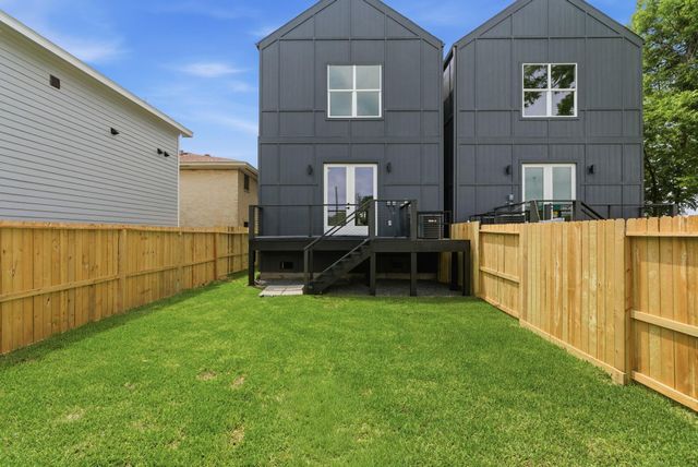2915 Crane Street B, Houston, TX 77026