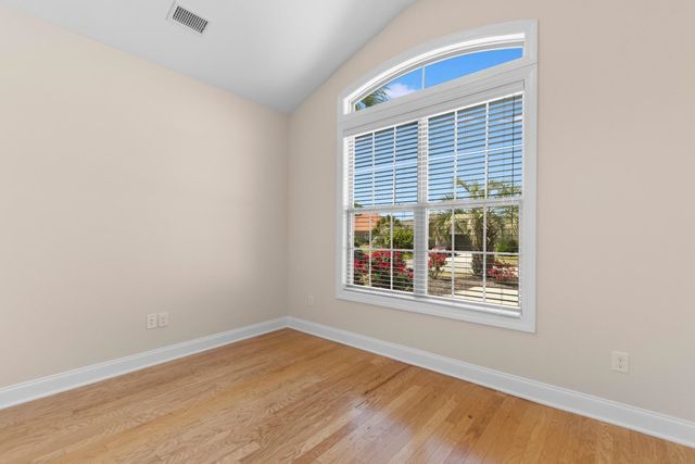 2212 Via Palma Dr., North Myrtle Beach, SC 29582