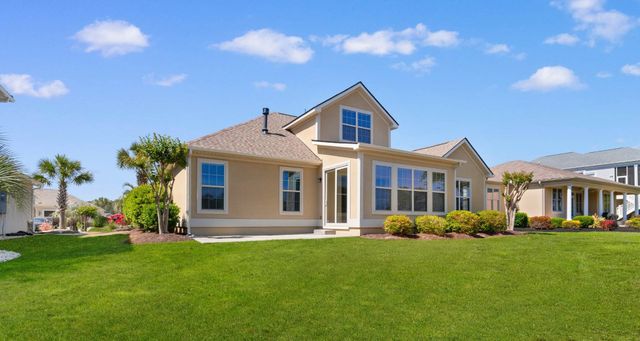 2212 Via Palma Dr., North Myrtle Beach, SC 29582