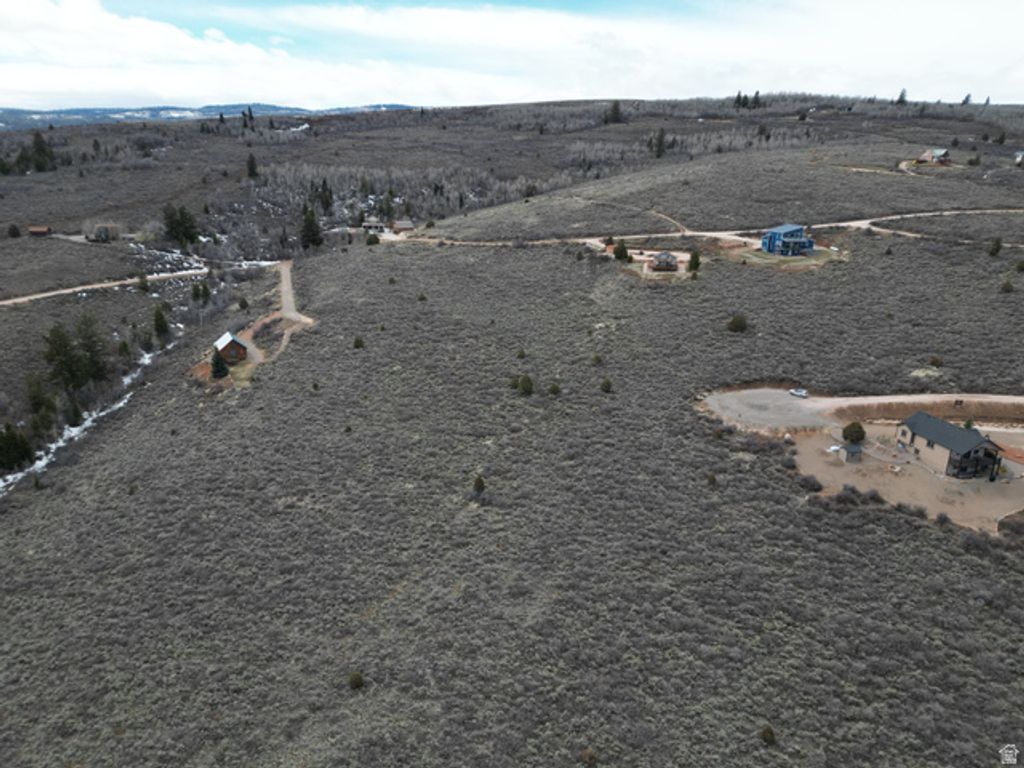 Image 11 of property listing at 3335 S MULES EAR CIR # 37, Garden City, UT 84028