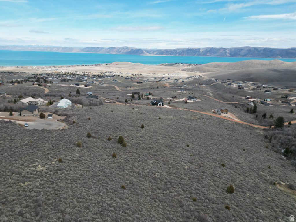 Image 7 of property listing at 3335 S MULES EAR CIR # 37, Garden City, UT 84028