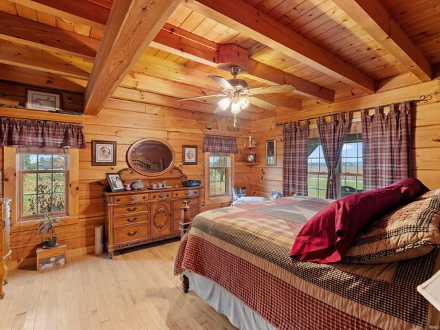 588 S CR 600 W, Rockport, IN 47635