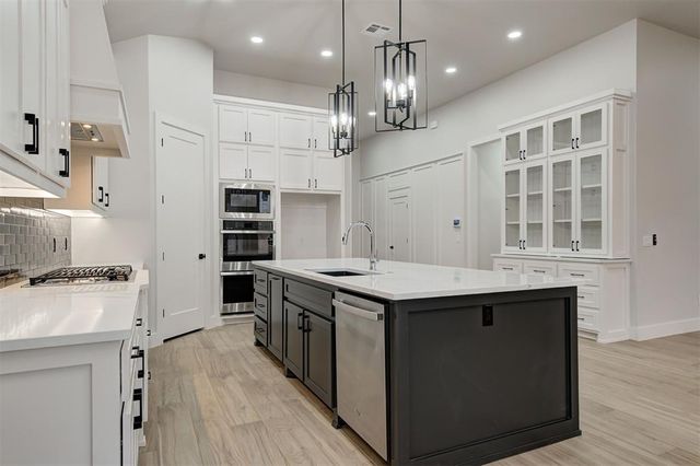 7212 NW 154th Street, Edmond, OK 73013