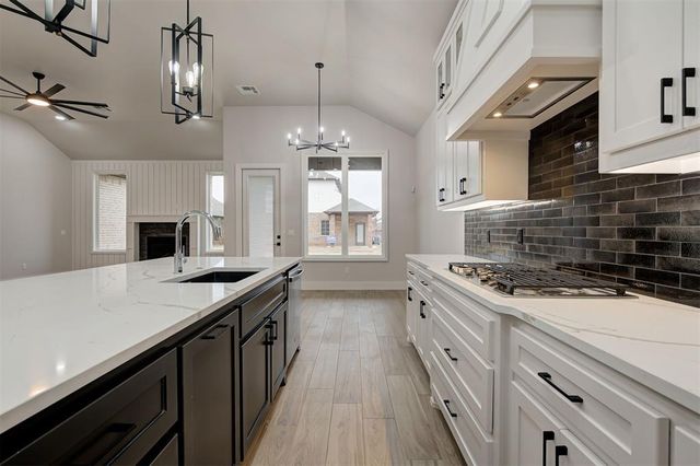 7212 NW 154th Street, Edmond, OK 73013