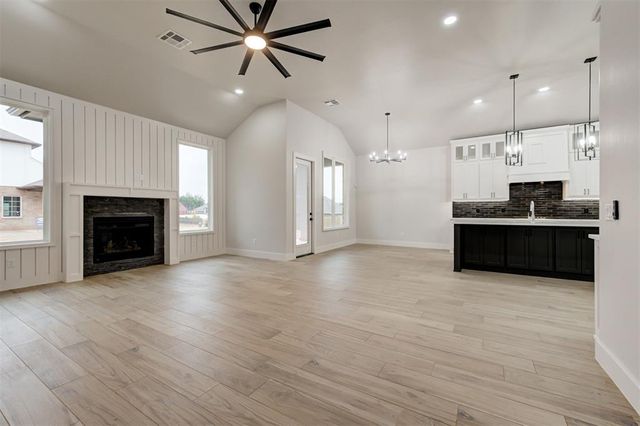 7212 NW 154th Street, Edmond, OK 73013