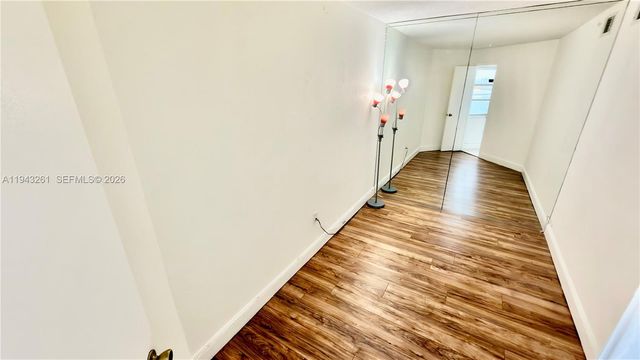 2750 NE 183rd St 906, Aventura, FL 33160