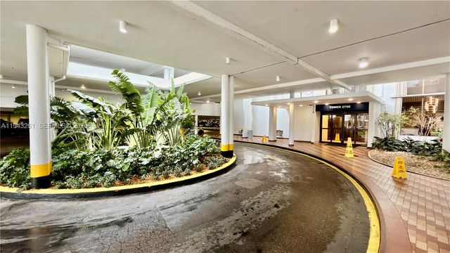 2750 NE 183rd St 906, Aventura, FL 33160