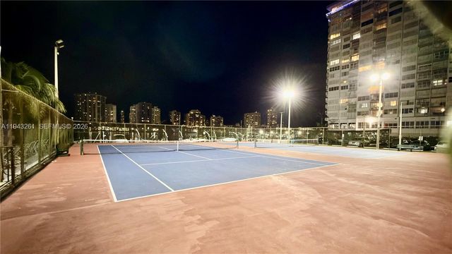 2750 NE 183rd St 906, Aventura, FL 33160